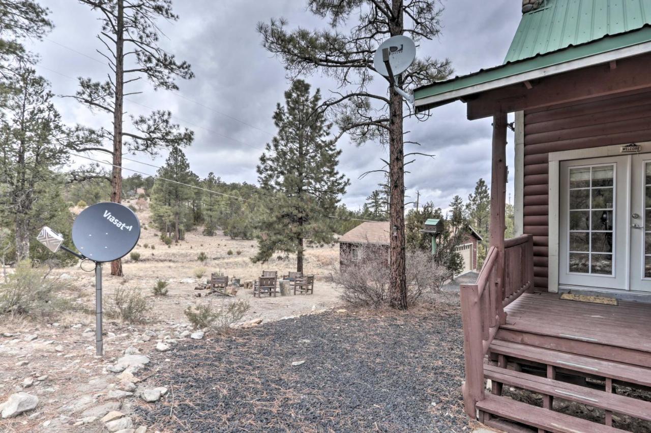 Cozy Heber-Overgaard Cabin With Fire Pit, Game Room! Екстериор снимка