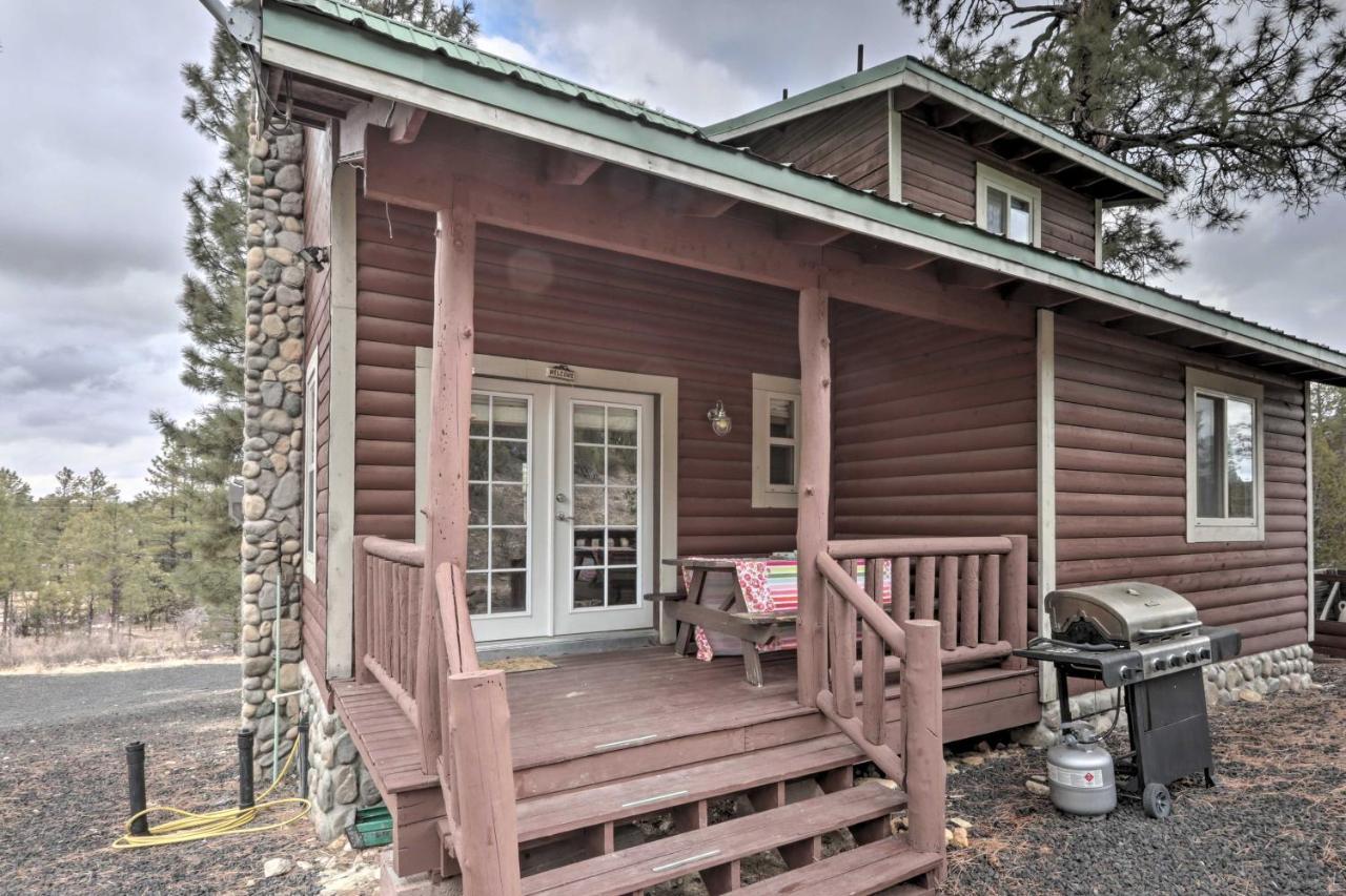 Cozy Heber-Overgaard Cabin With Fire Pit, Game Room! Екстериор снимка
