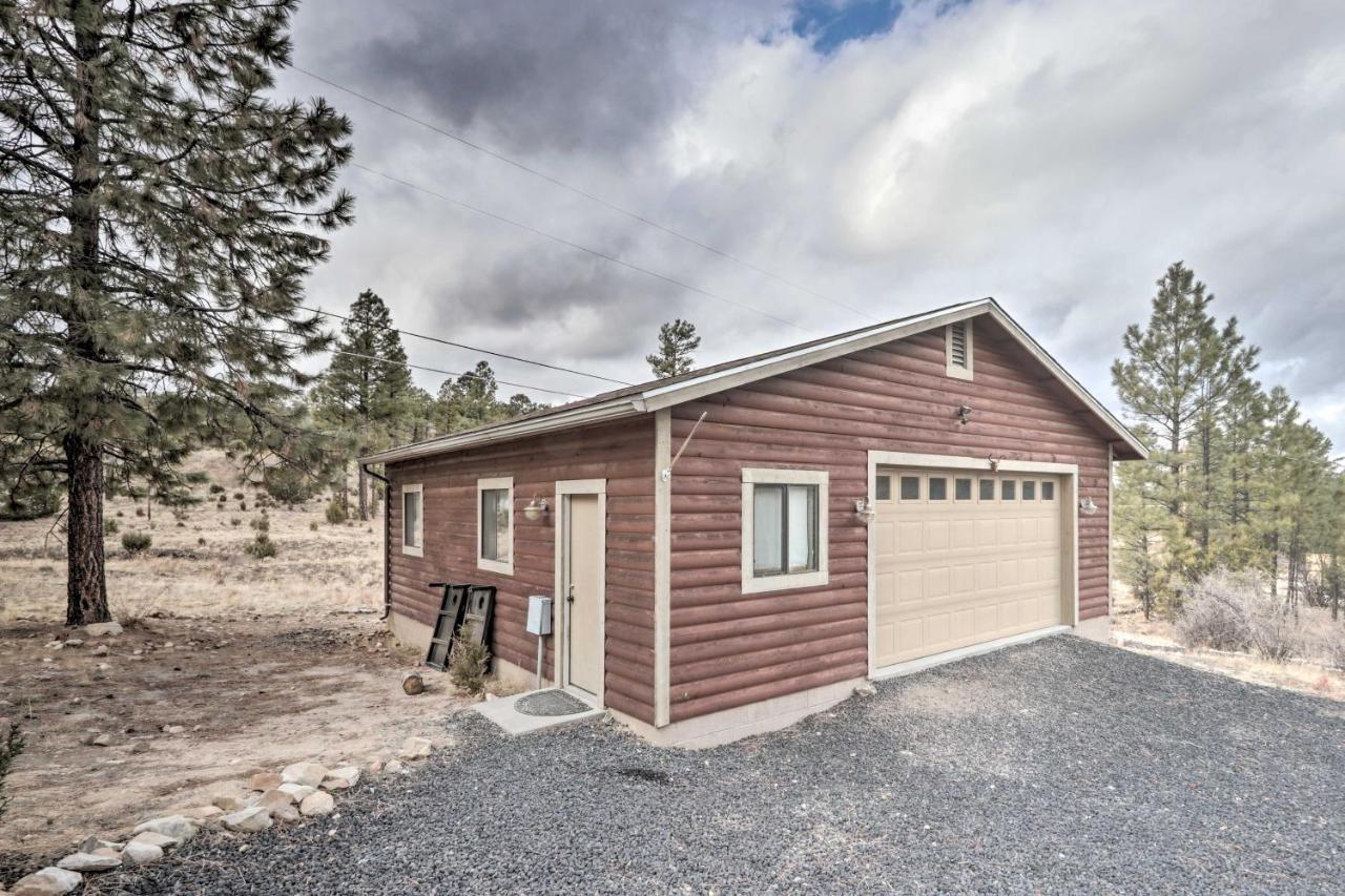 Cozy Heber-Overgaard Cabin With Fire Pit, Game Room! Екстериор снимка